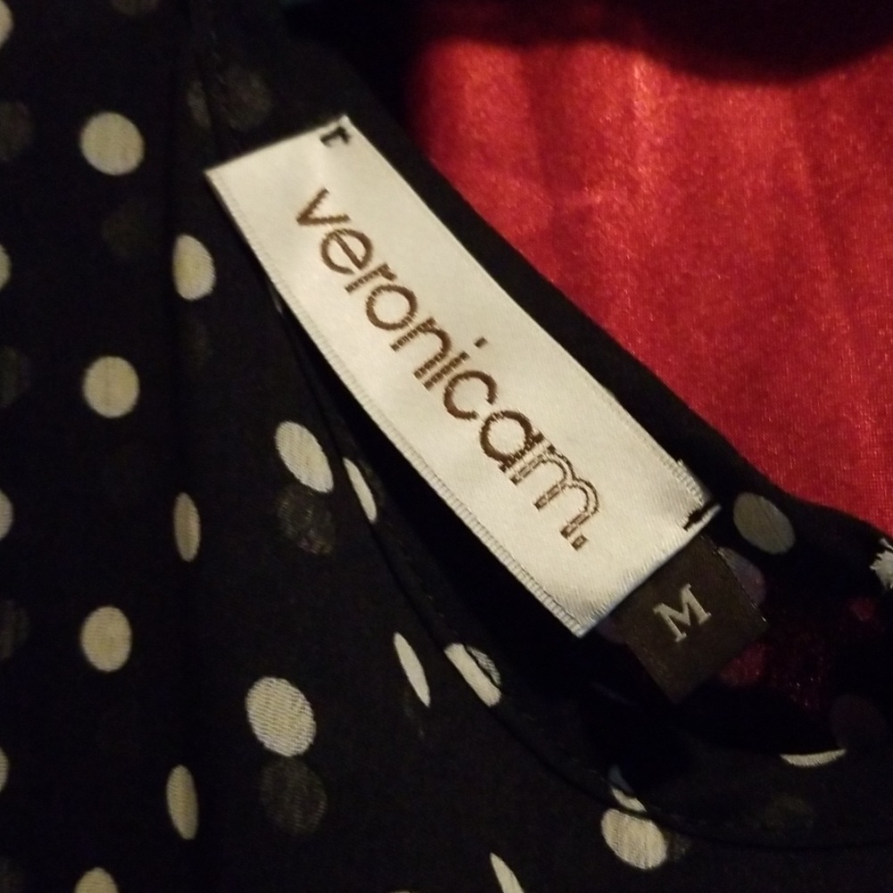 Versatile, easy breezy blk & white polka dot dress - Picture 2 of 8